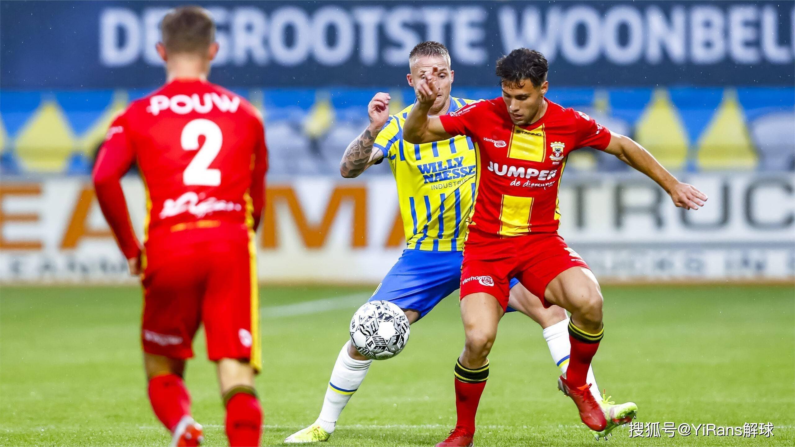 英超比赛中 英超比赛中