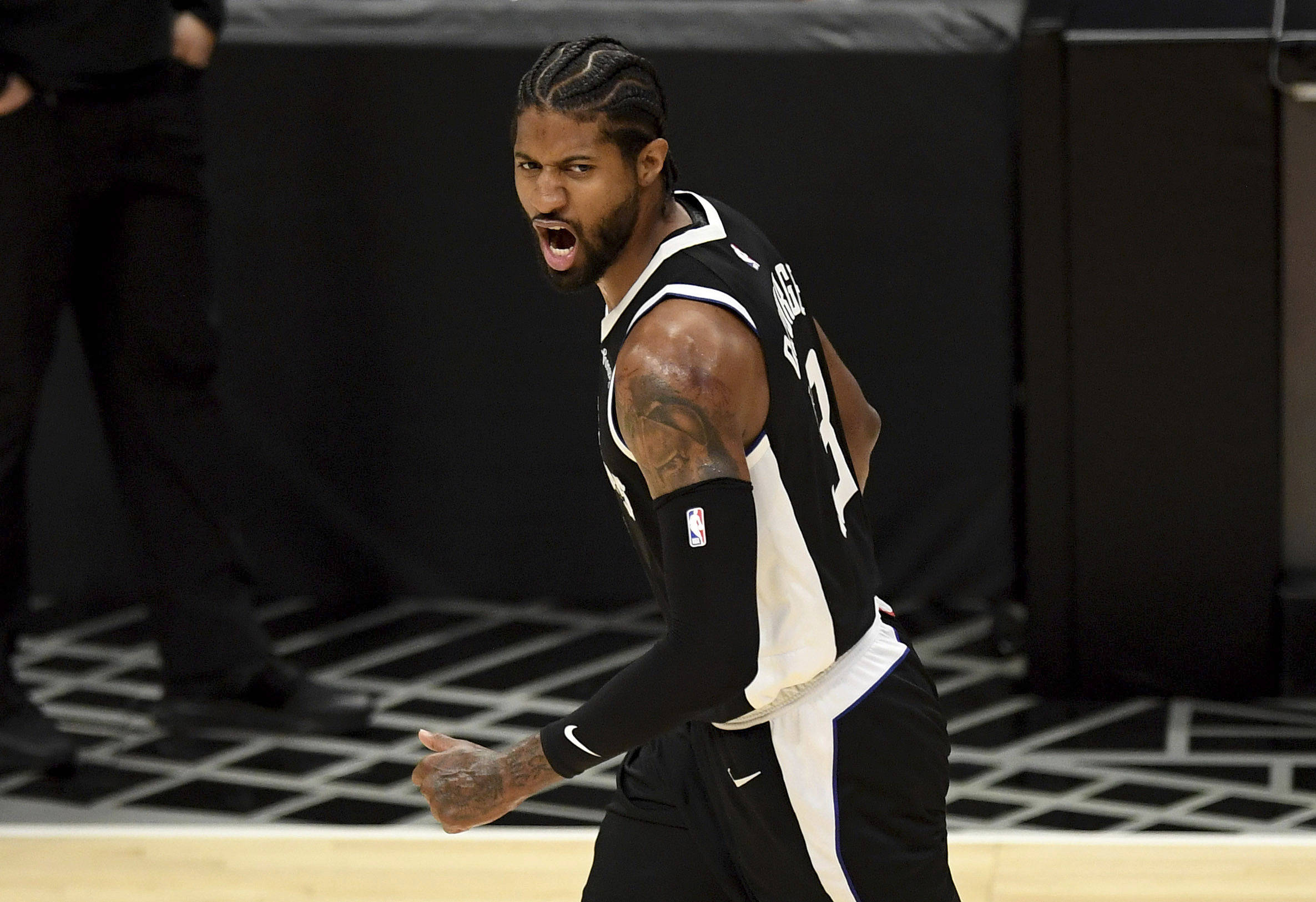 线下赛事暂 线下赛事暂