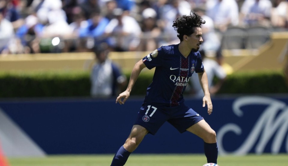 后撤三分 后撤三分